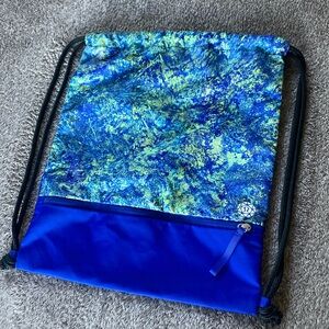 $10 add-on O/S Lululemon Seawheeze drawstring bag
